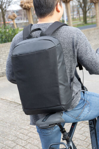 Антикражный рюкзак Madrid с разъемом USB и защитой RFID 2