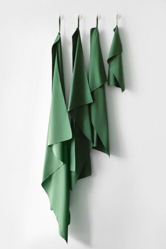 Спортивное полотенце Atoll Medium, темно-зеленое 5