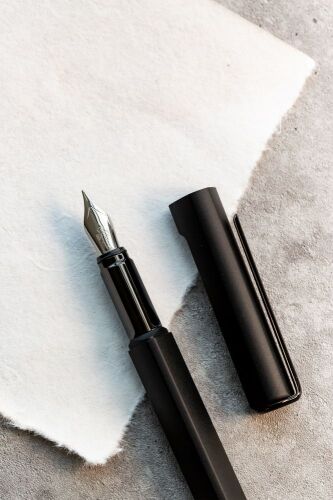 Ручка перьевая PF One, черная 4