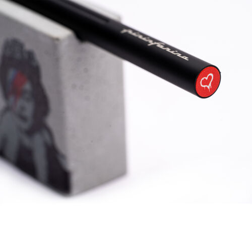 Набор Pininfarina Banksy Lizzy Stardust: карандаш SMART с бетонн 3
