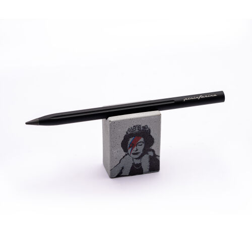Набор Pininfarina Banksy Lizzy Stardust: карандаш SMART с бетонн 4