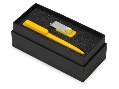 Подарочный набор Qumbo с ручкой и флешкой 2