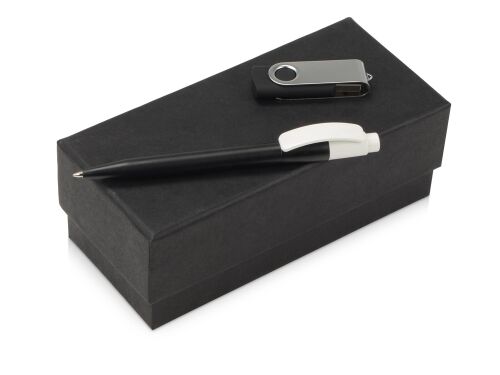 Подарочный набор «Uma Memory» с ручкой и флешкой 1